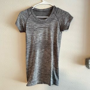 Lululemon short sleeve swiftly tech